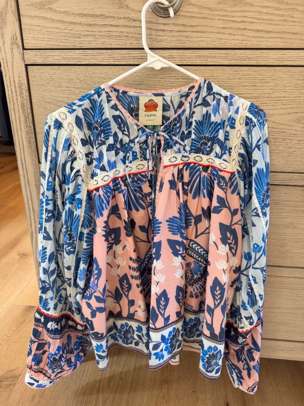 FARM Rio Blue Pink Mixed Floral Print Boho Lace Insert Peasant Blouse